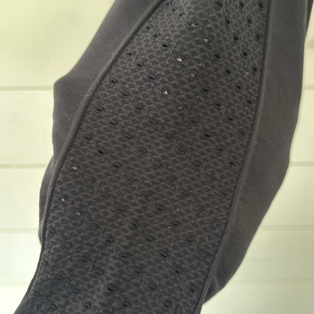 Fabletics Measures Size Small Sync Seamless High-Waisted 7/8 Legging Navy - Picture 9 of 10